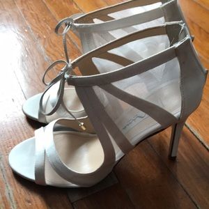Nina size 6 white sandals